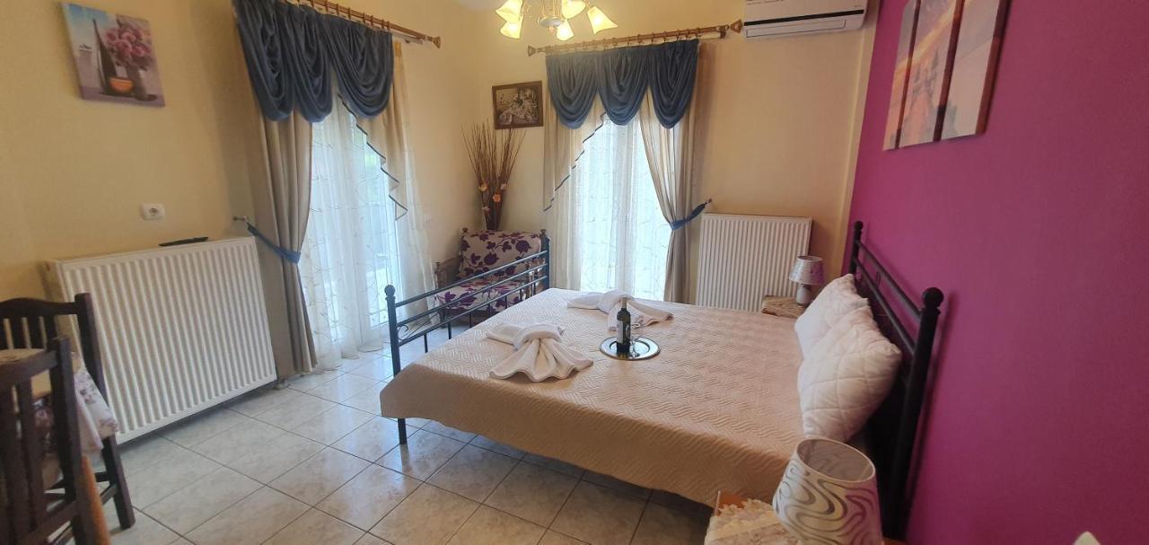 Panos Rooms カランバカ エクステリア 写真